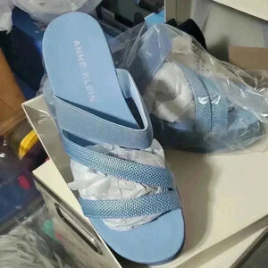 ☆☆☆Velmo Anne Klein blue platforms